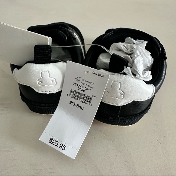 BabyGap stripe sneaker - Picture 2 of 4